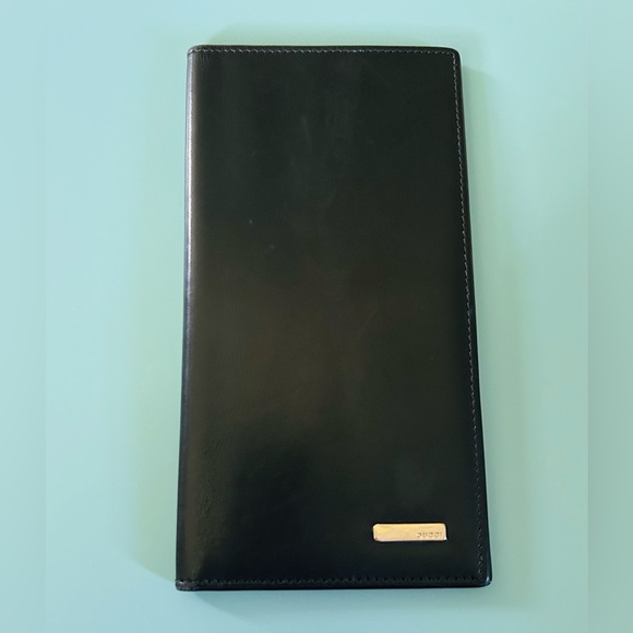 GUCCI *Authentic* Long Wallet - Picture 2 of 8
